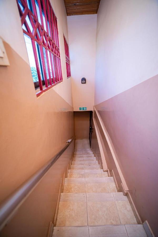 Bombay Hotel Accra Ngoại thất bức ảnh