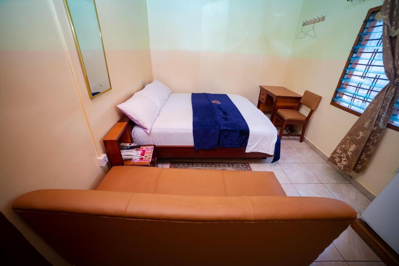 Bombay Hotel Accra Ngoại thất bức ảnh